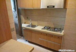步行街新天泽2栋单间配套,无中介费用。家电齐全,底价1300 - 重庆28生活网 cq.28life.com