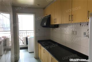 解放碑较场口轻轨站,住家装修,拎包入住,交通方便,配套齐全 - 重庆28生活网 cq.28life.com