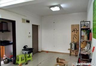 汽博中心叠彩城跃层2房 简单装修 家具都有 看房方便 - 重庆28生活网 cq.28life.com