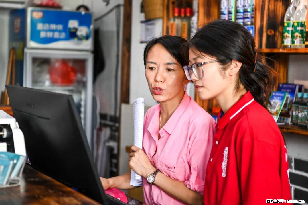 全网追的“扁担女孩”,找了一份暑假工,时薪12元 - 重庆生活资讯 - 重庆28生活网 cq.28life.com